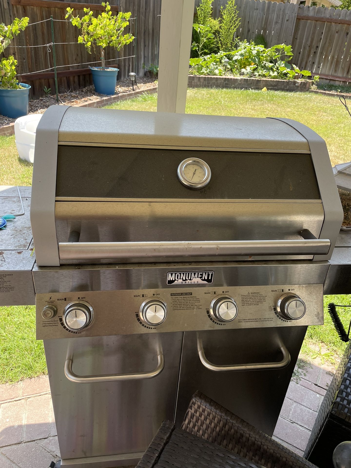 Monument Outdoor Grill