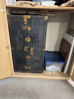 Antique wardrobe trunk