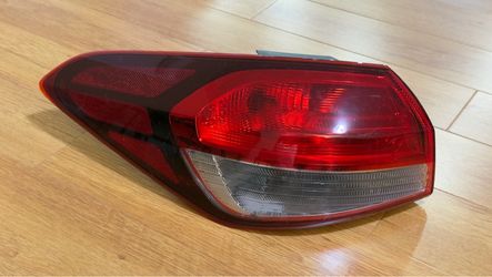 2017-2018 Kia Forte Left Driver Side (LH) Outer Tail Light Assembly OEM - US Auto