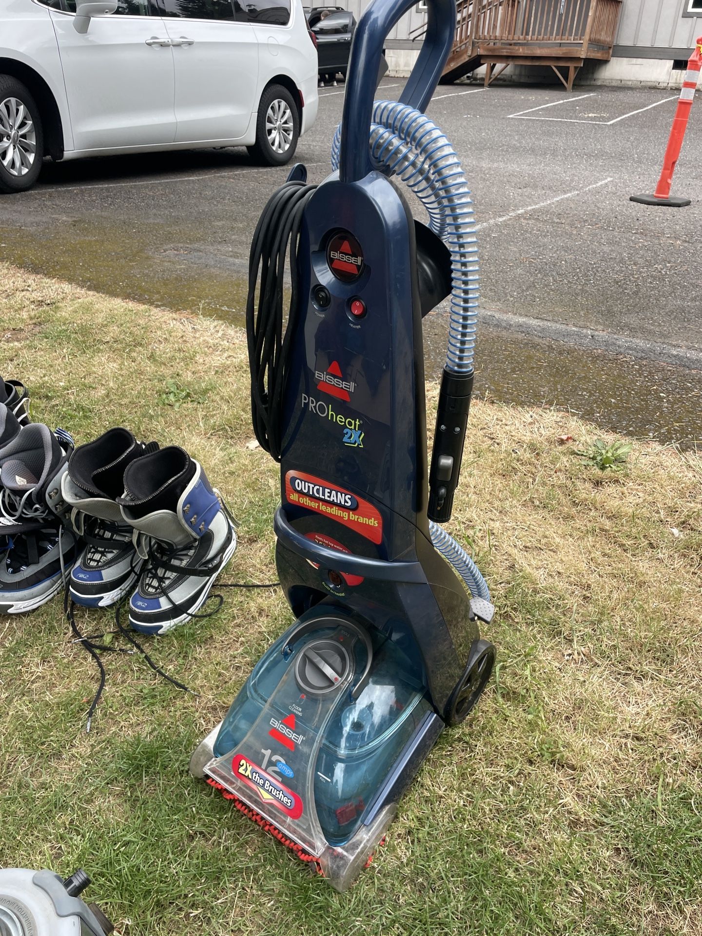 Bissel Proheat carpet cleaner