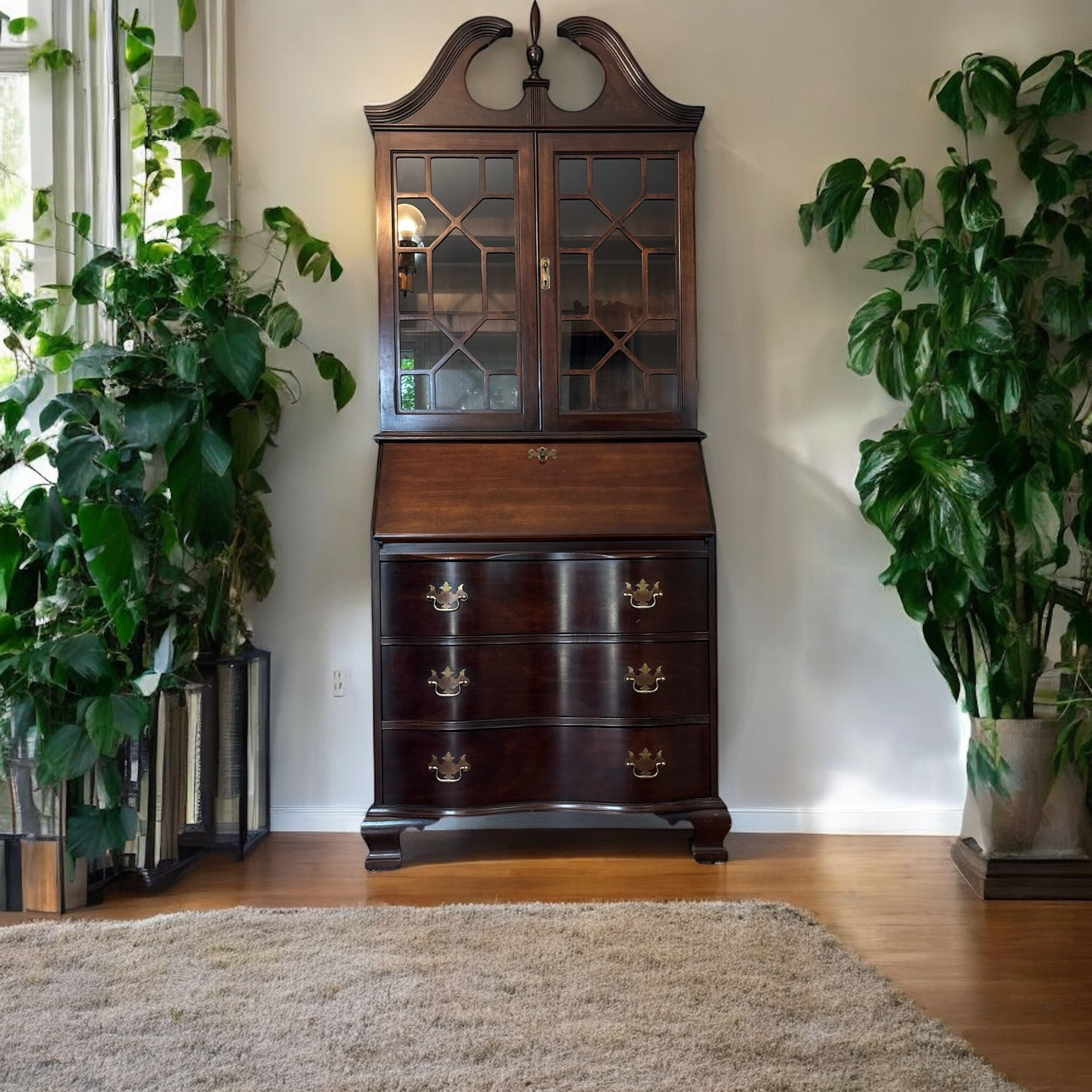 Jasper cabinet secretary desk