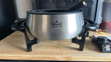 Rival Fondue Pot