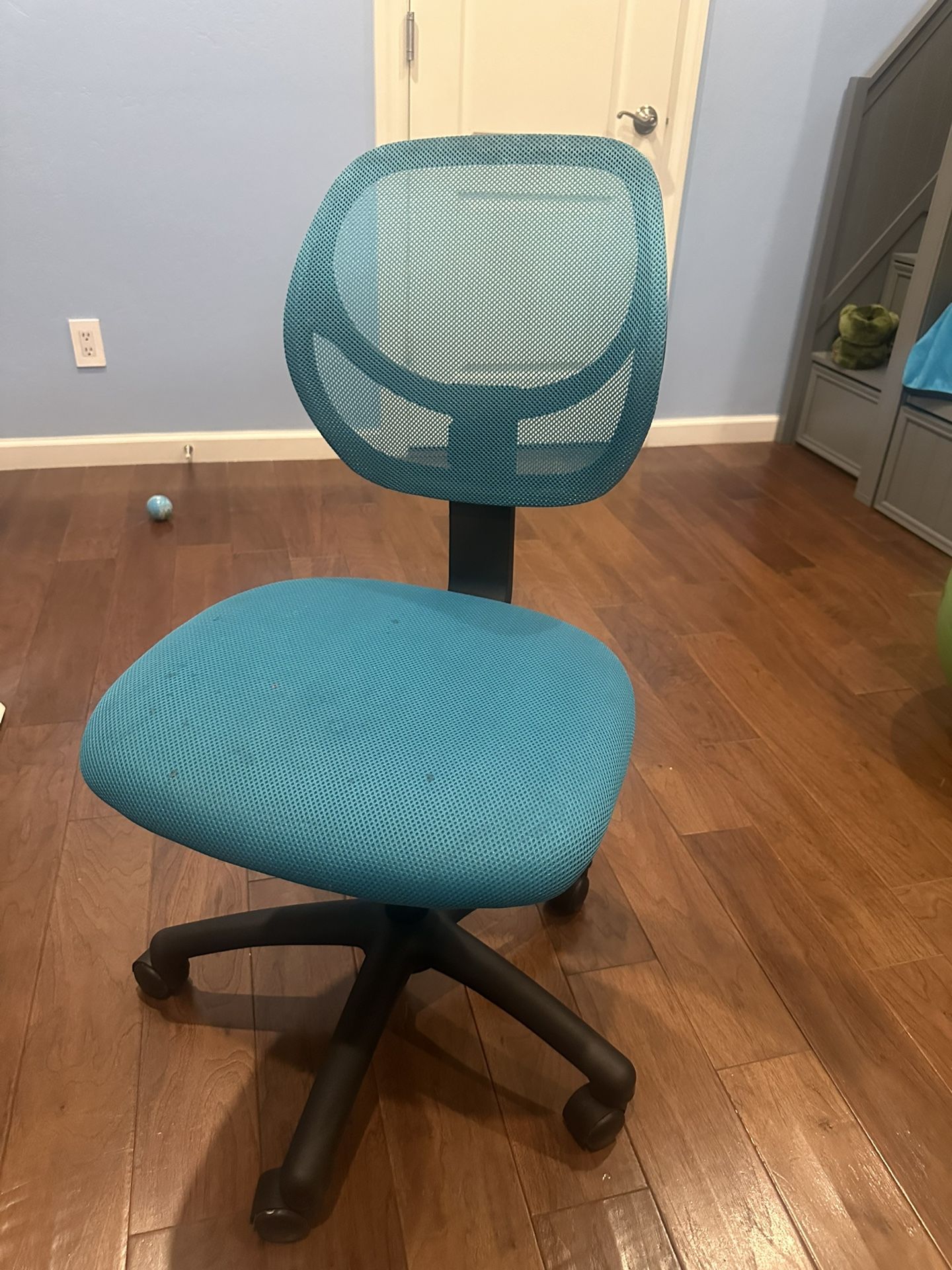 Office / Task Chair 