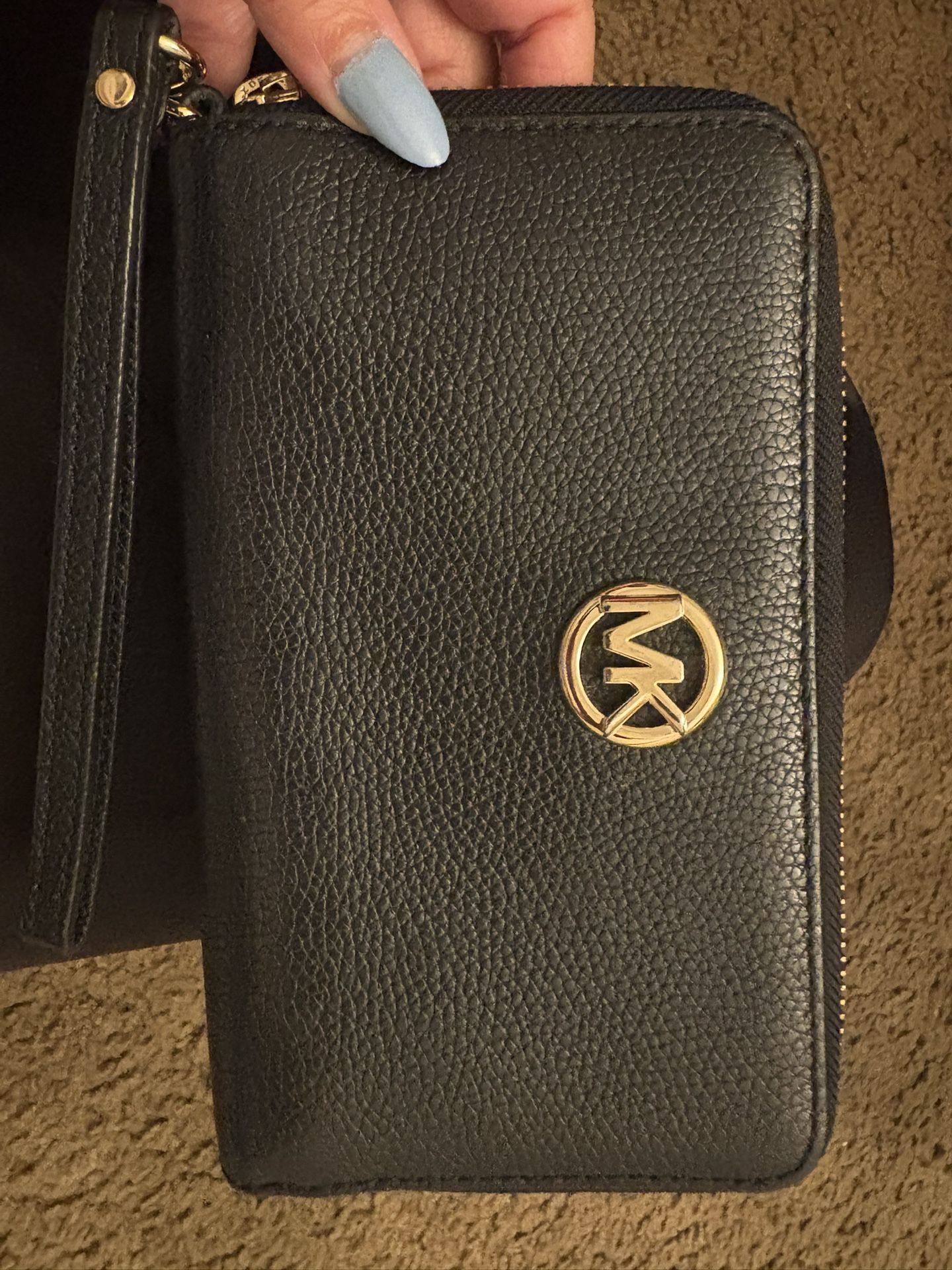 Michael Kors Wristlet Wallet