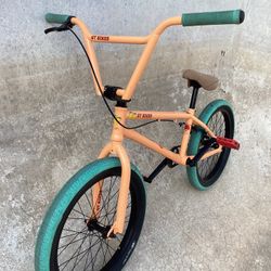 GT PERFORMER BOXPALM 20 BMX BiKE
