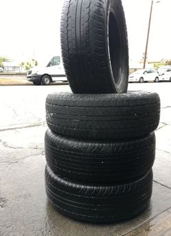 17" 4 used tires 265/65R17