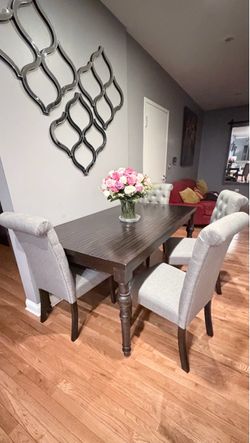 Dining set