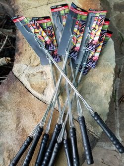 Expandable BBQ Fork