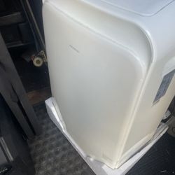 Insignia Portable Air Conditioner
