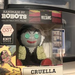 Handmade By Robots Disney Villains Cruella 