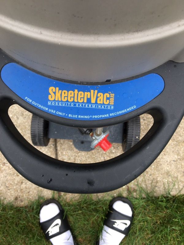 SkeeterVac sv1000 mosquito exterminator (BlueRhino)