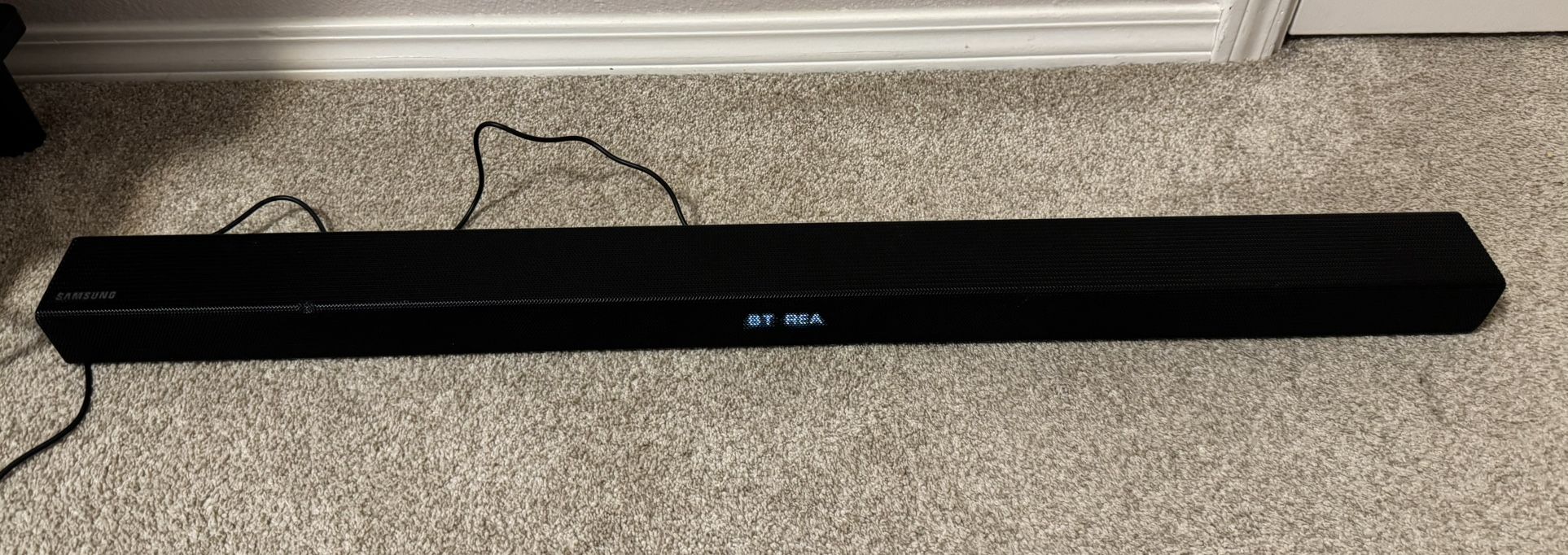 SAMSUNG soundbar