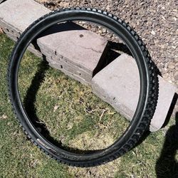 26”x2.0 Mountain Bike Tire $40 Lots Of Tread No Cracks