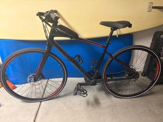 Specialized Sirrus 3.0 - Like New - Size Medium