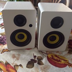 Speakers Bluetooth