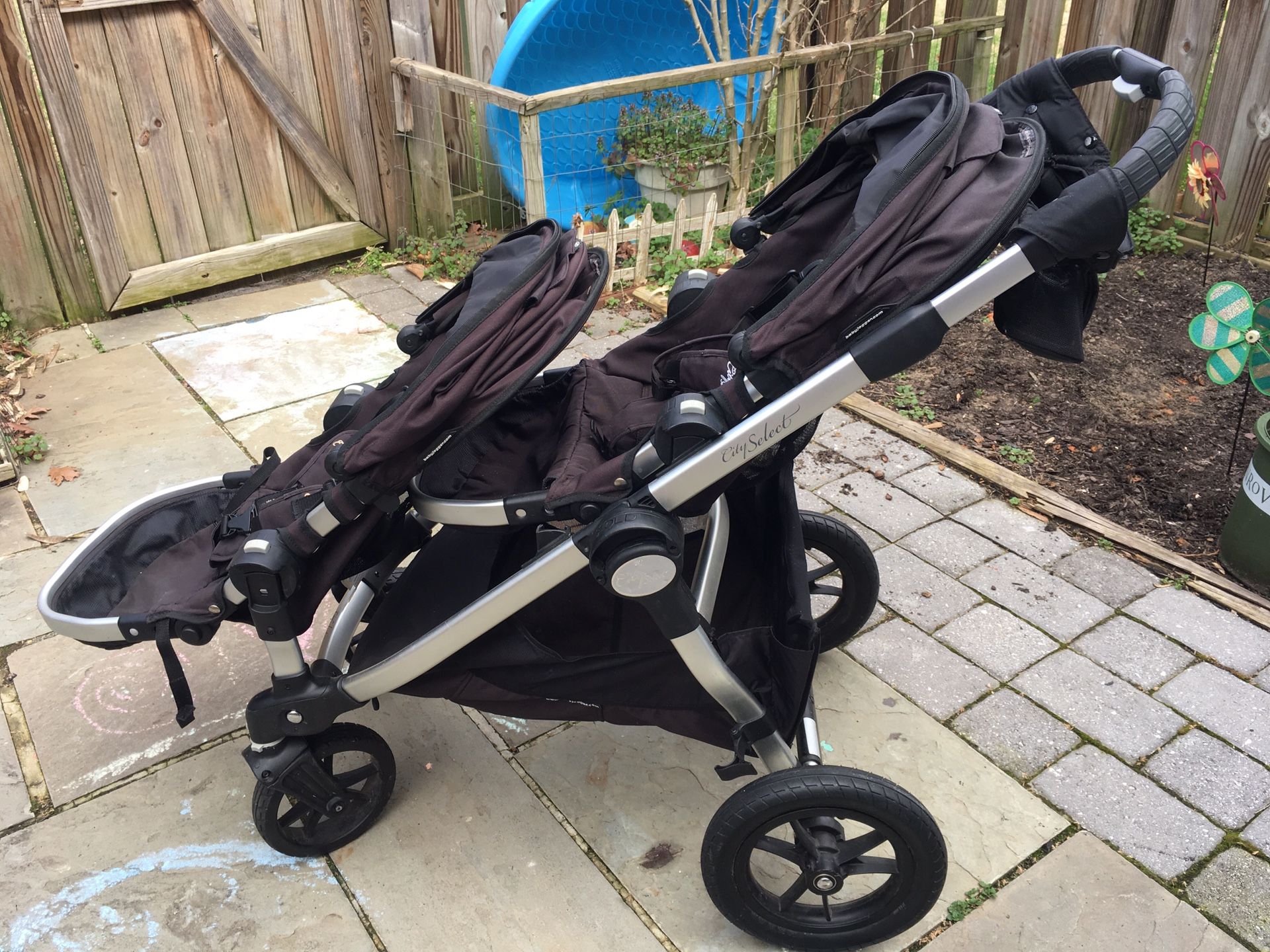 GUC DOUBLE STROLLER