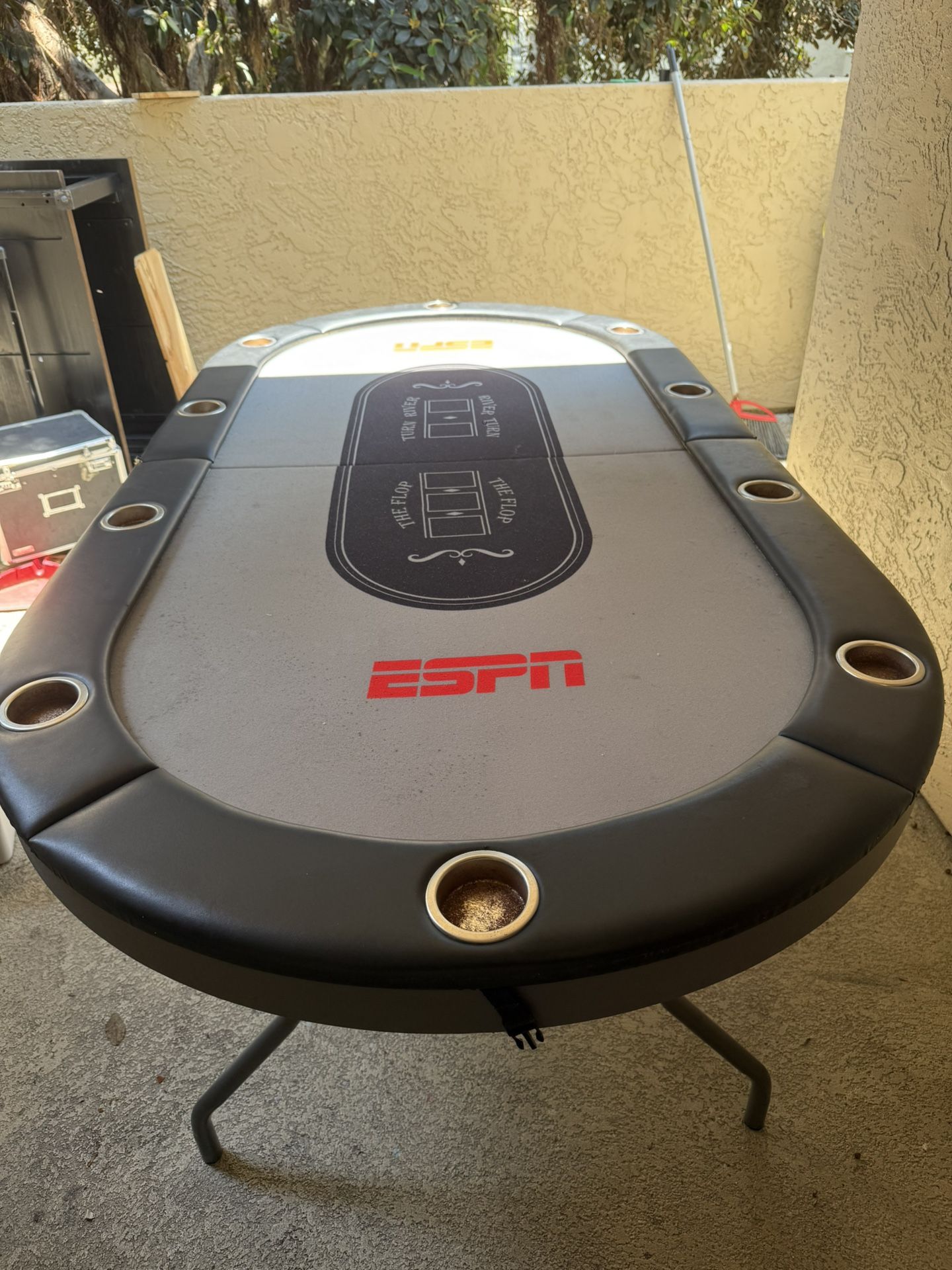 Poker Table