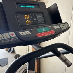 Star track  Commercial Treadmill 