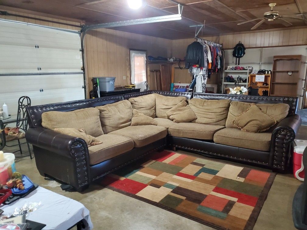 Large 3 piece sectional couch