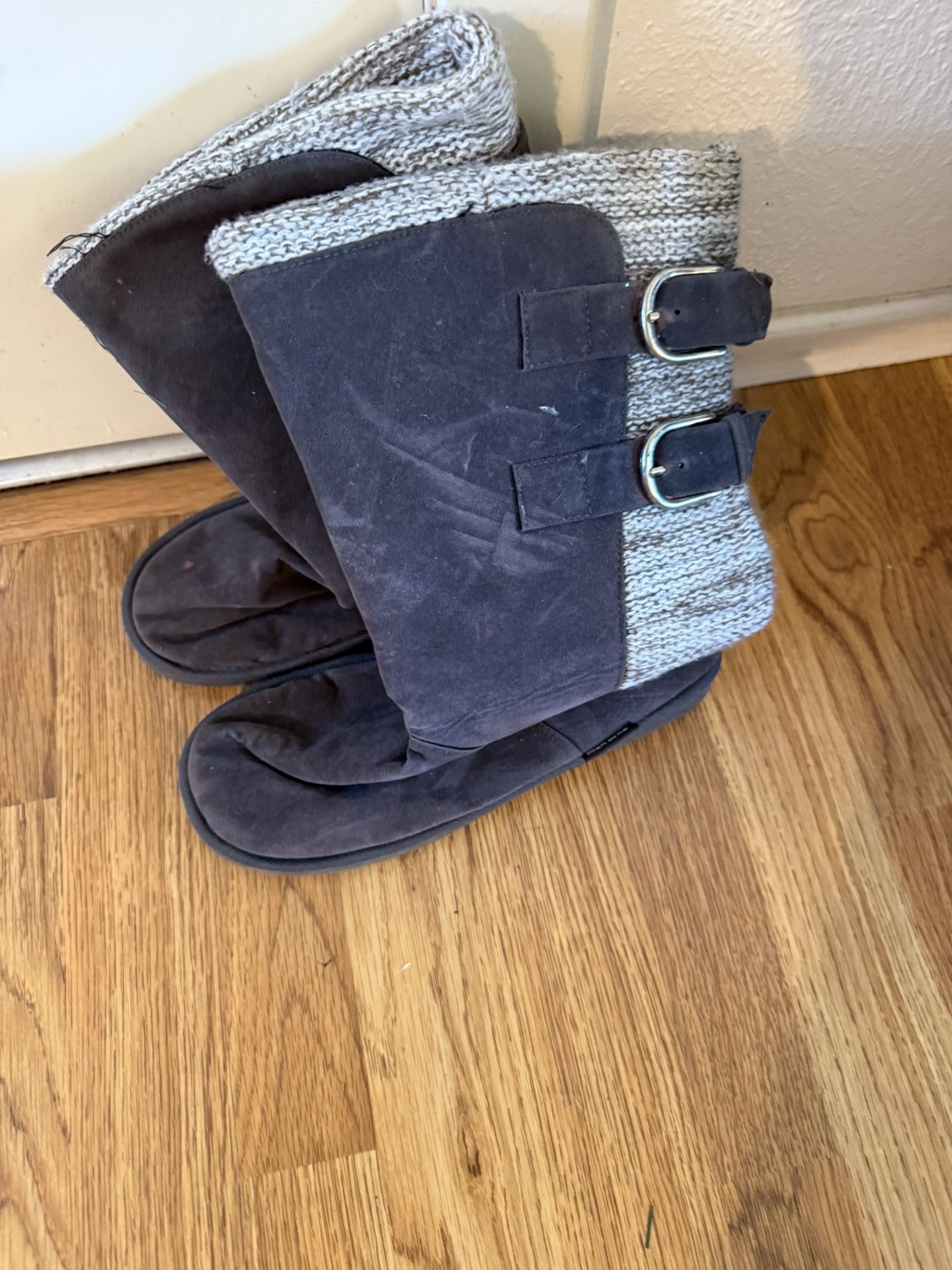Boots Women’s Mukluks
