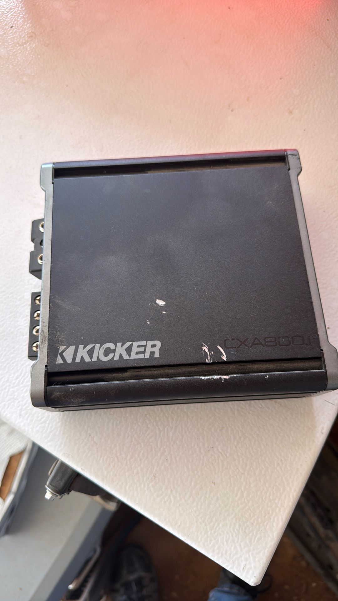 Kicker Amp
