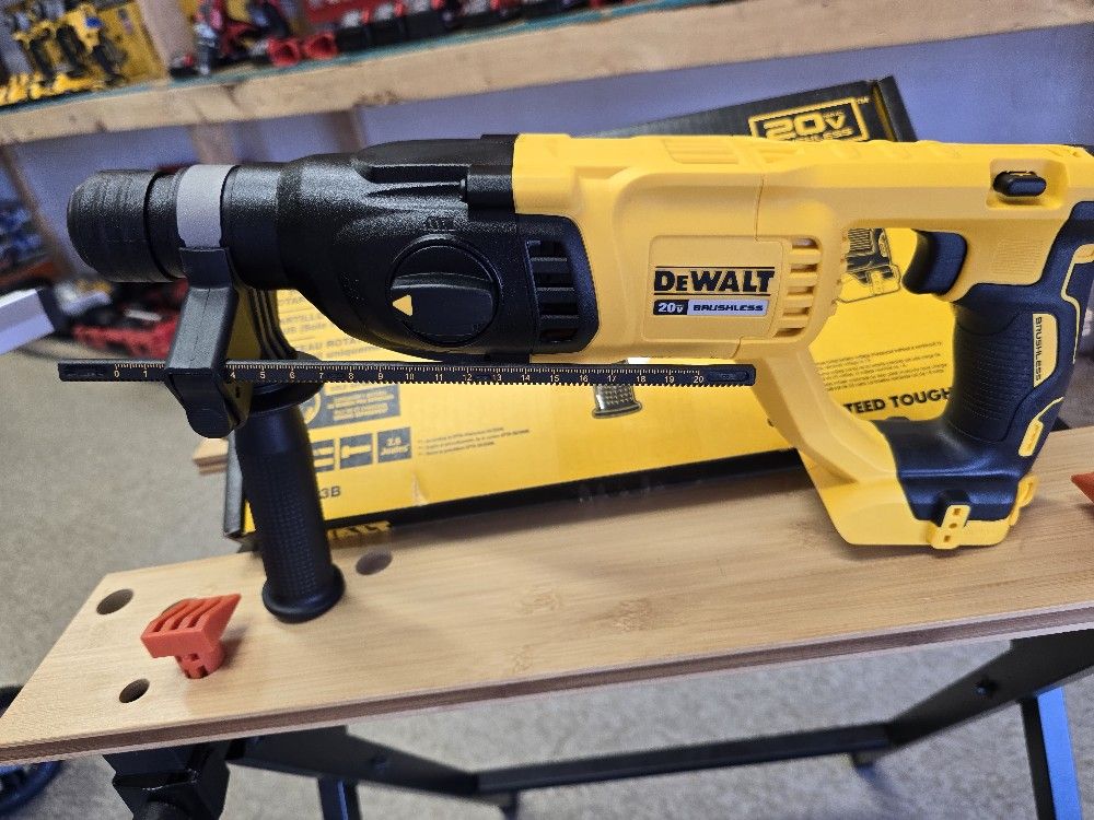 DEWALT
20V MAX Cordless Brushless 1 in. SDS Plus D-Handle Concrete and Masonry Rotary Hammer (Tool Only) MODEL # DCH133B