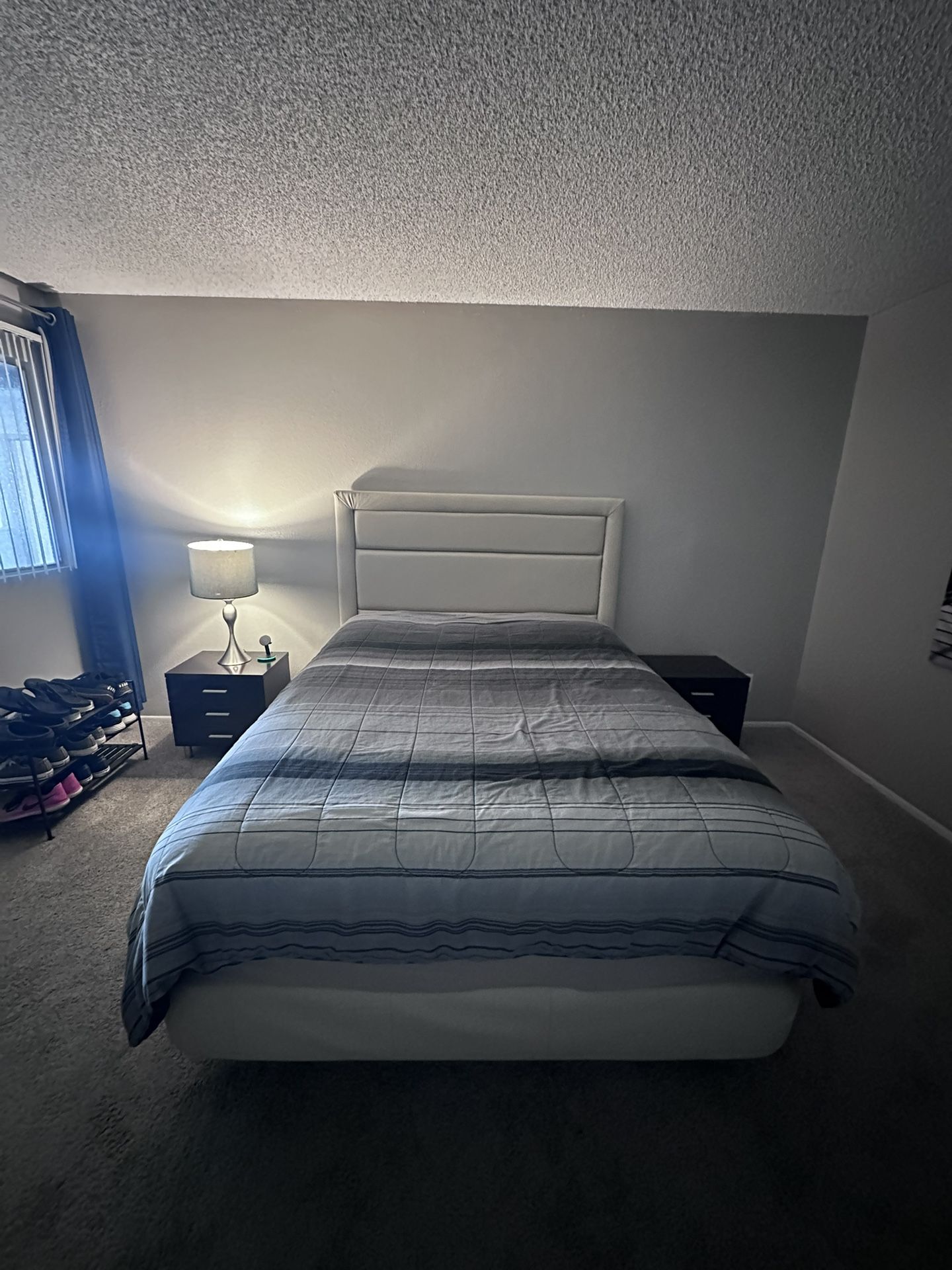 Custom Queen Platform Bed