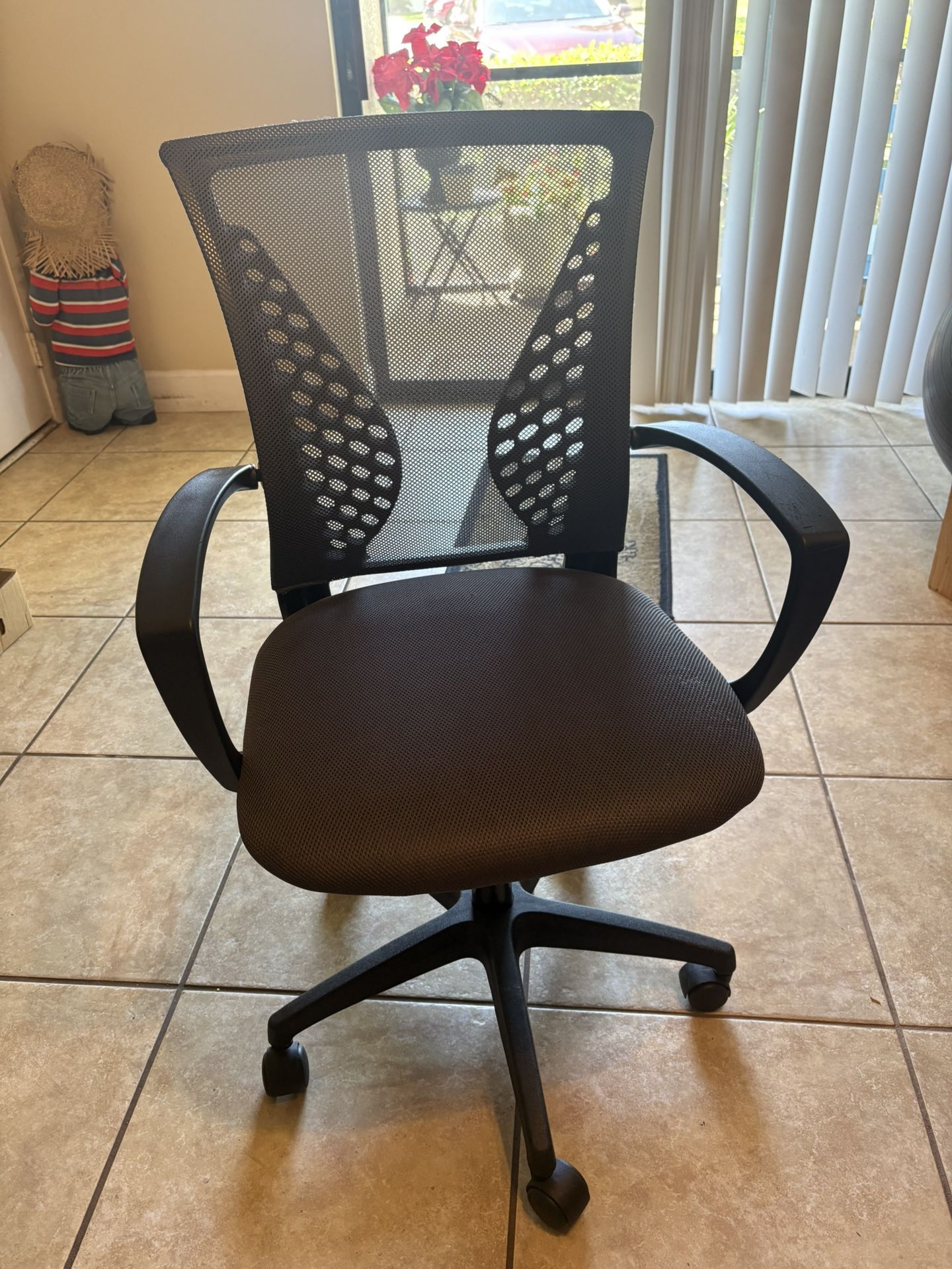 ADJUSTABLE ERGONOMIC OFFICE CHAIR Black Height & Lift & Arm Settings PNEUMATIC Mesh Back