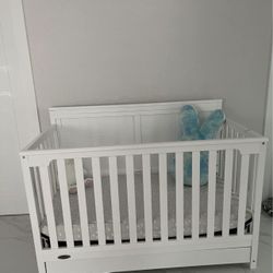 Graco 4 in one crib 