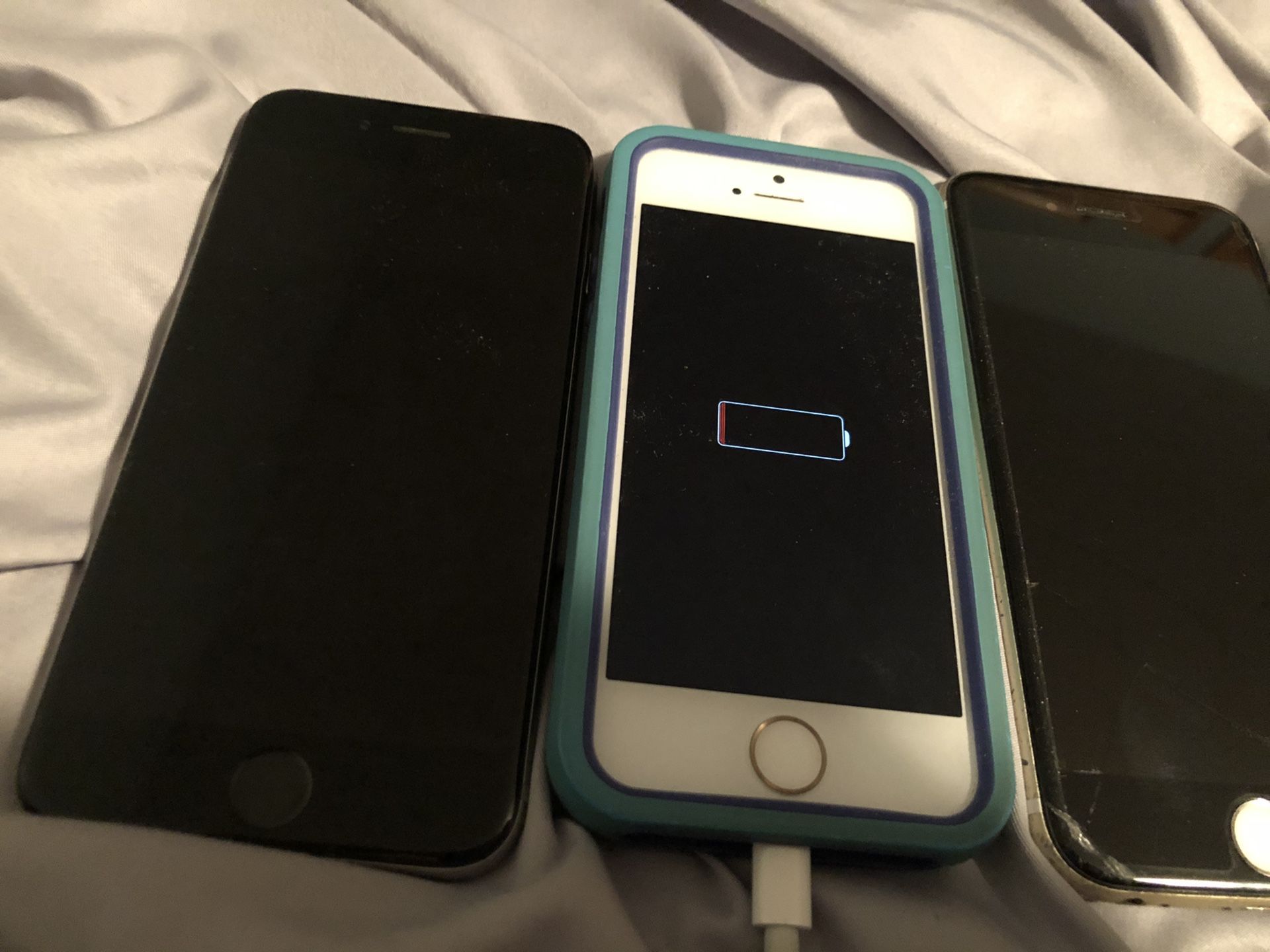IPHONE 7 IPHONE 6S IPHONE 5 OLD PHONES DONT NEED ANYMORE