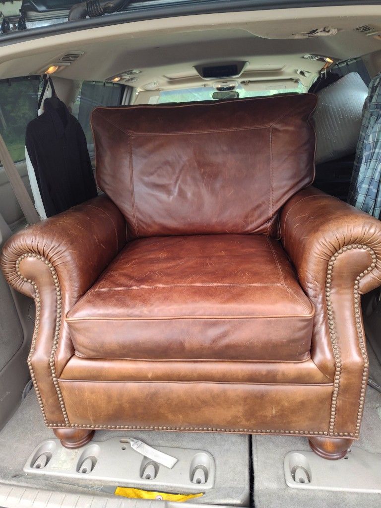 High Quality Leather Chair