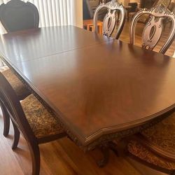Dinning Table