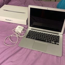 Mac Book Air 13.3 Inch 