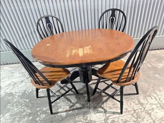 Dining Table and Chairs with Extendable Leaf