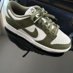 Nike olive green dunks
