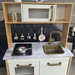Play kitchen from IKEA. Good condition.