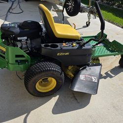 Z235 John Deere Lawn Mower