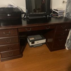 wood desk 