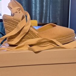 Wedge Heels Size 7.5 - 8