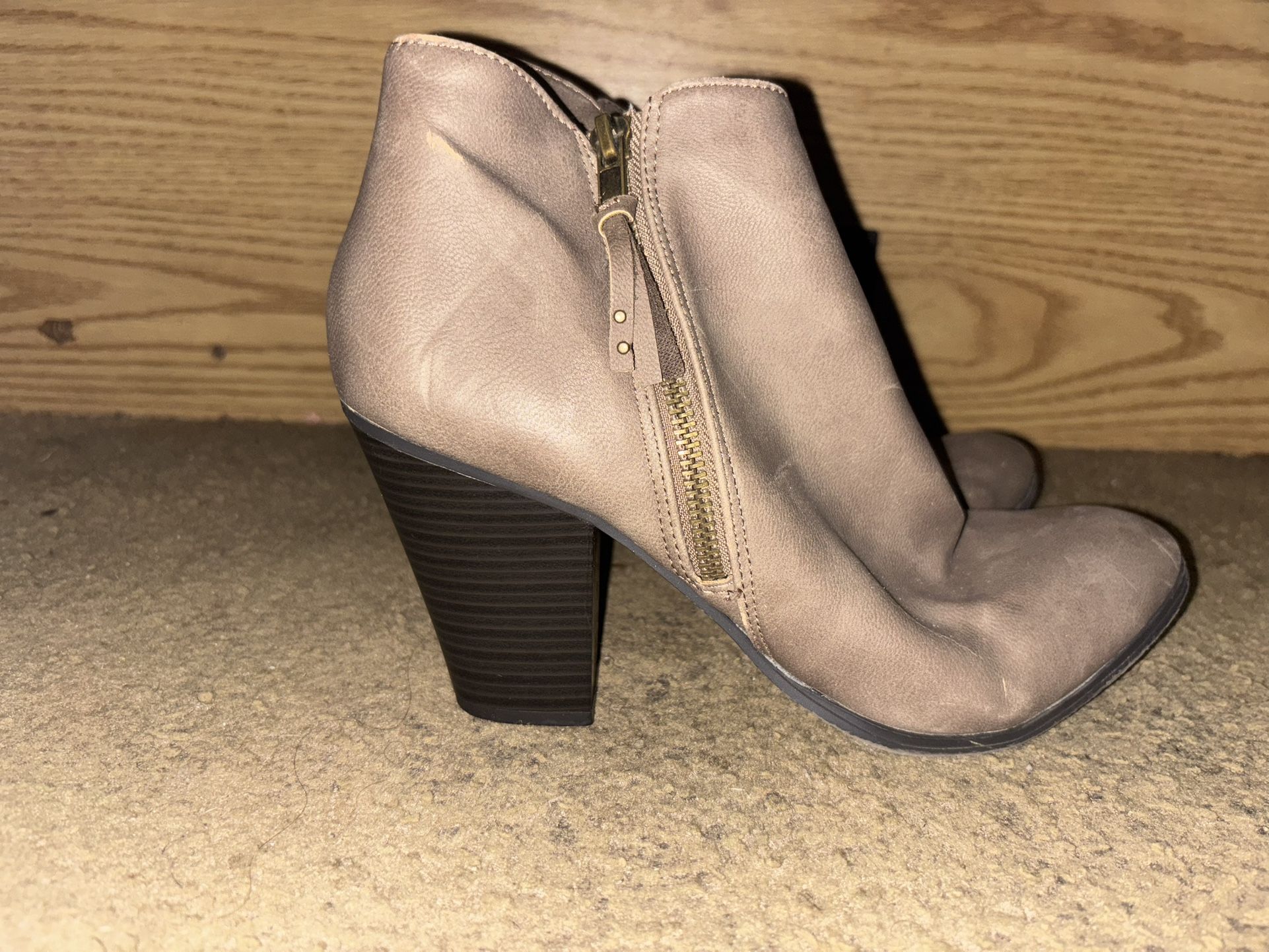 Women’s Shoes