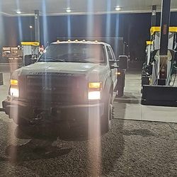 2010 Ford F-450 Super Duty XL Truck