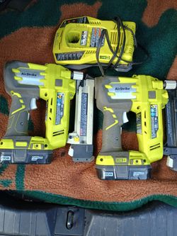 Roybi Battery Operated Guns Like new!!!!