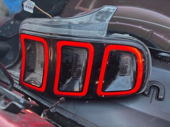 2013-2014 Ford Mustang OEM LED Tail Light Right/Passenger side TESTED