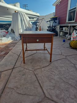 Lane Walnut End Table Paul McCobb Design