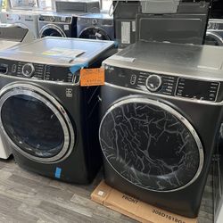 $1658 GE Profile Washer & Gas Dryer Set, Open Box, One Year Warranty