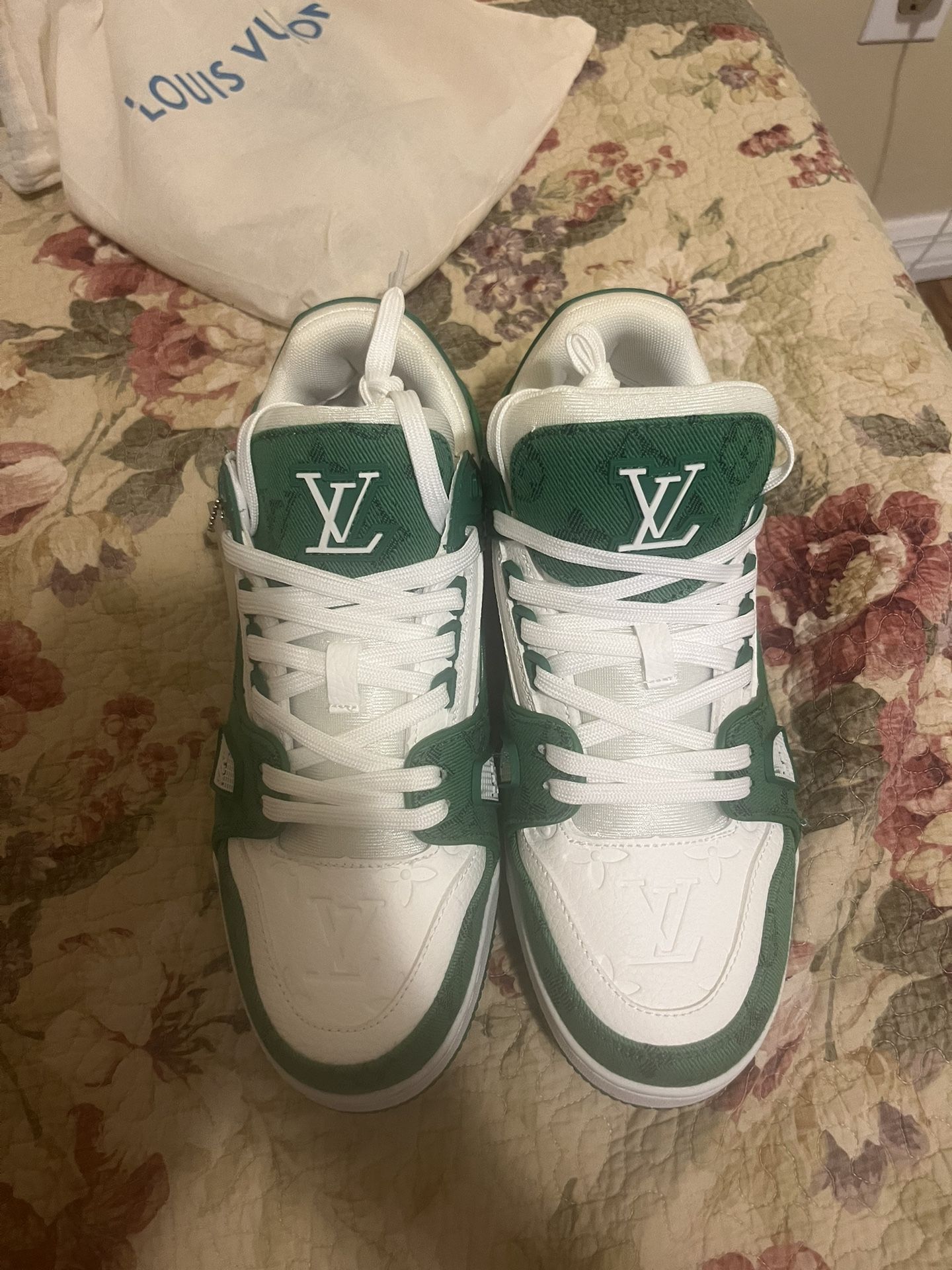 Louis Vuitton LV Trainers White With Green Monogram Size 10