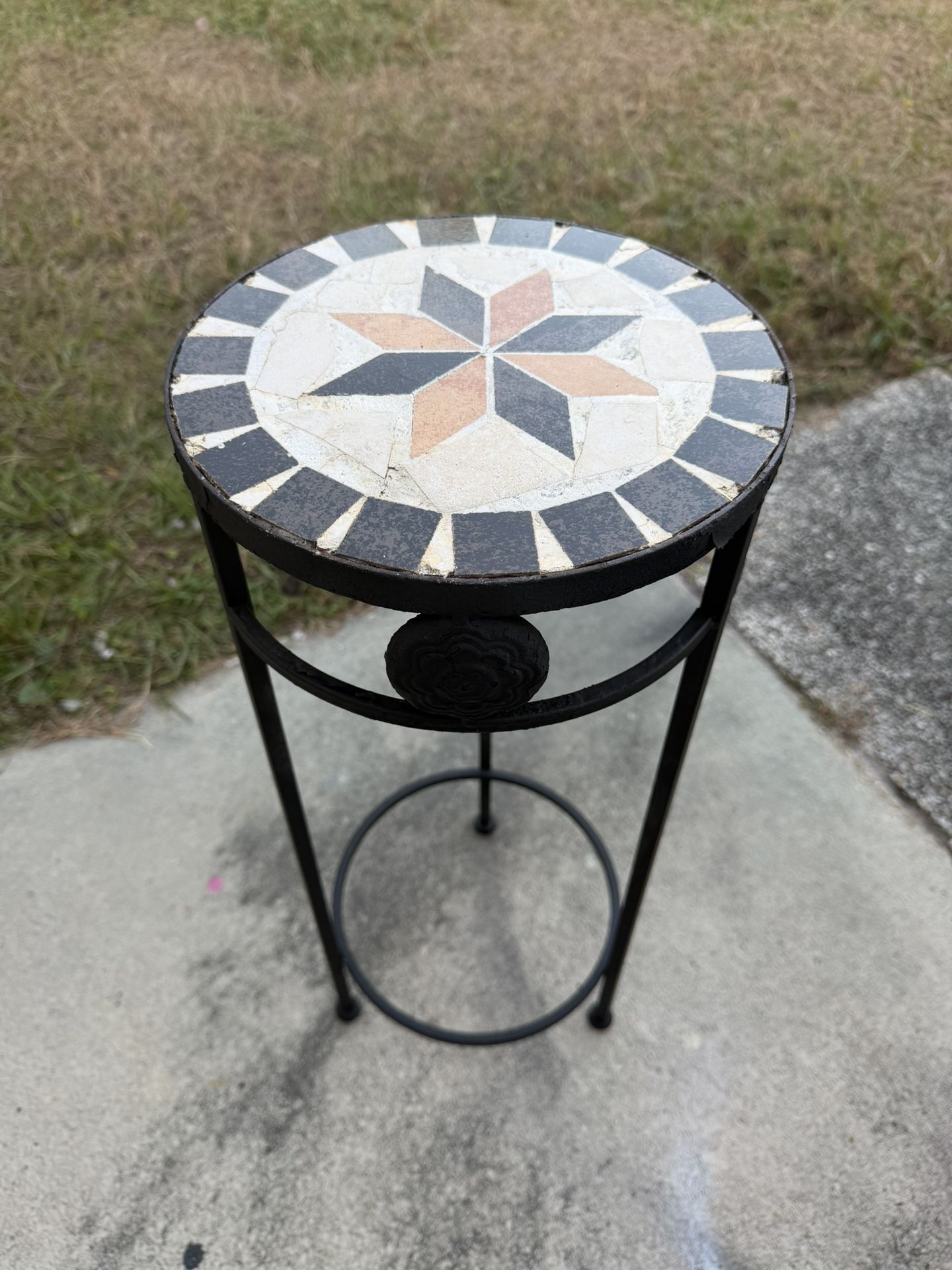 Stone And Metal Cute Plant Stand