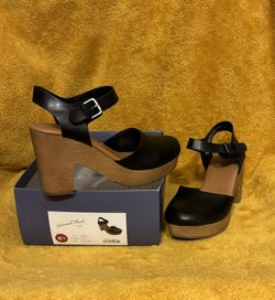 Target Universal Thread “Marcia” Sling Back Clog/Platform Sandals/Heel