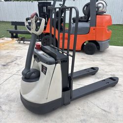 Pallet Jack Crown