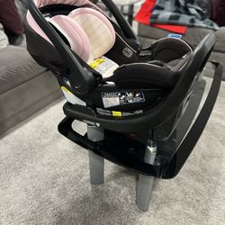 Graco Snugride 35 DLX car seat 